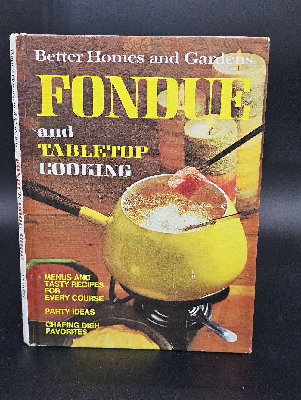 Better Homes and Gardens Yellow Fondue and Tabletop Cooking Guide 1970